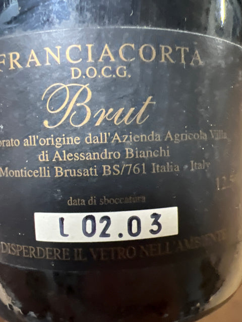 Villa Franciacorta Brut NV – bottle (2)