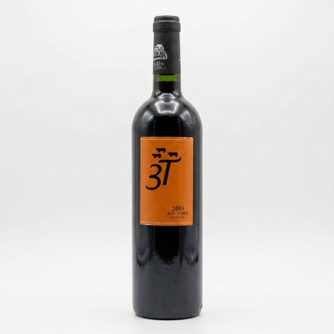 Toro Lio de Chica 2006 – bottle